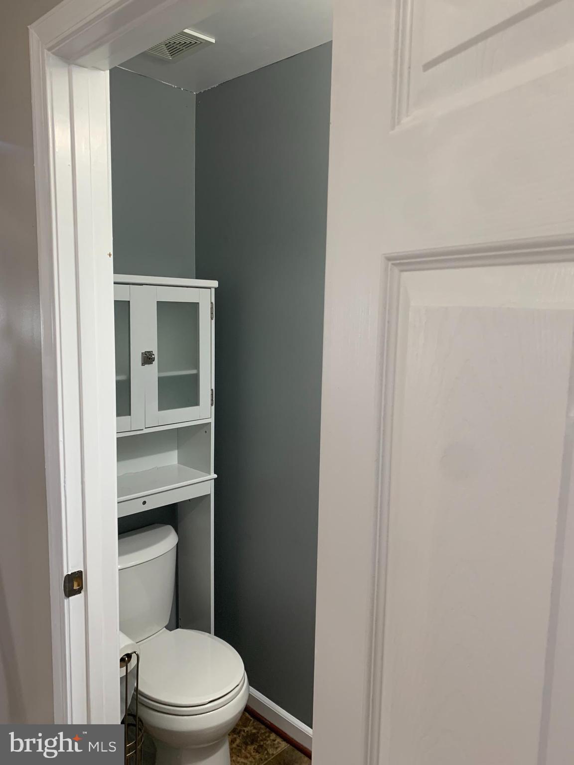 LAKELAND PLACE - Residential Lease