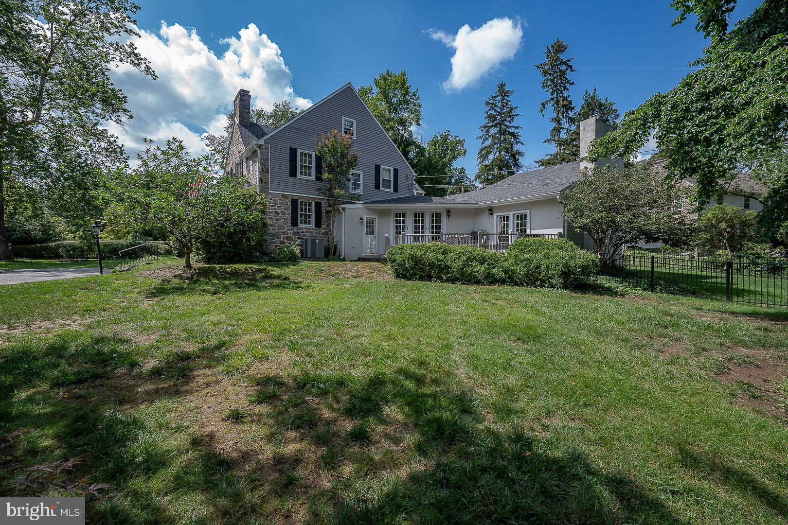 STRAFFORD VILLAGE - Residential