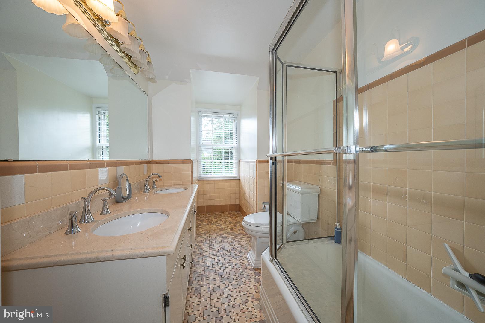 STRAFFORD VILLAGE - Residential