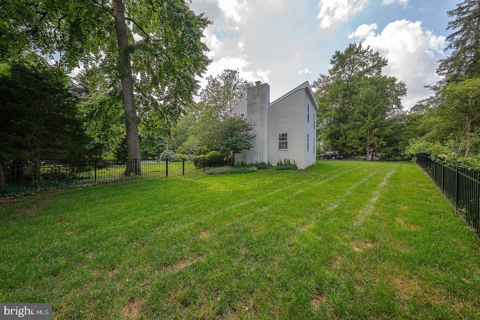 STRAFFORD VILLAGE - Residential