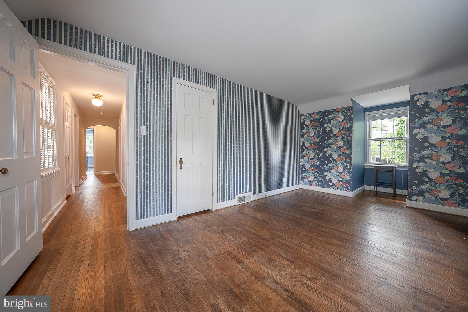 STRAFFORD VILLAGE - Residential