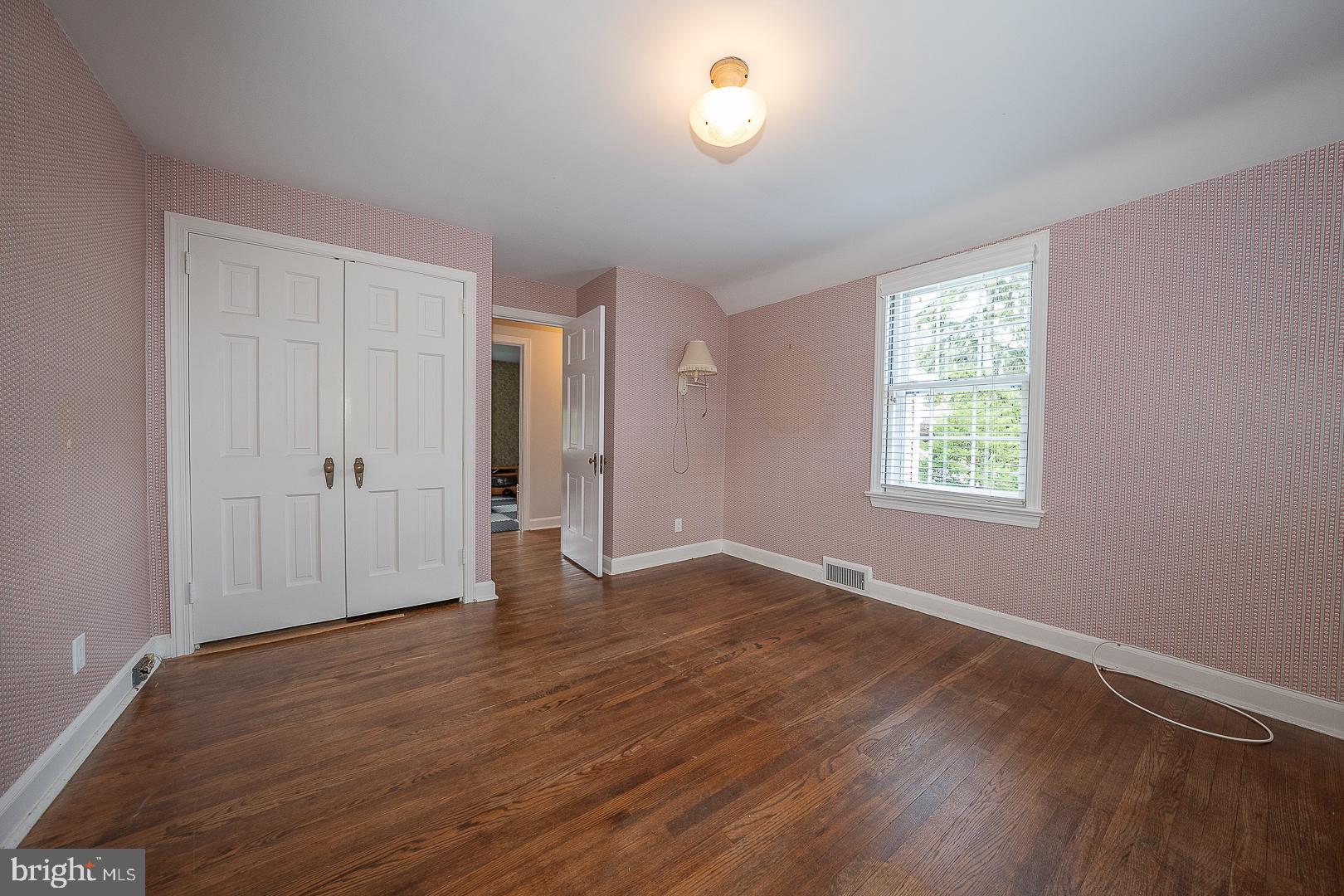 STRAFFORD VILLAGE - Residential