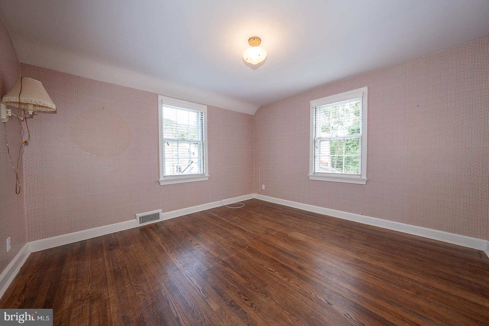 STRAFFORD VILLAGE - Residential