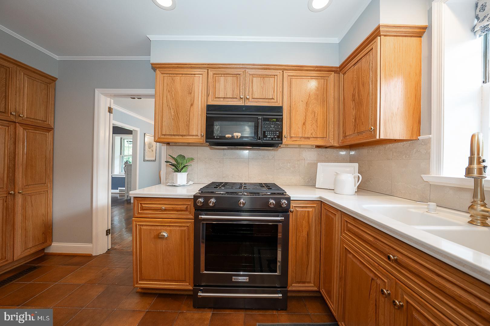 STRAFFORD VILLAGE - Residential