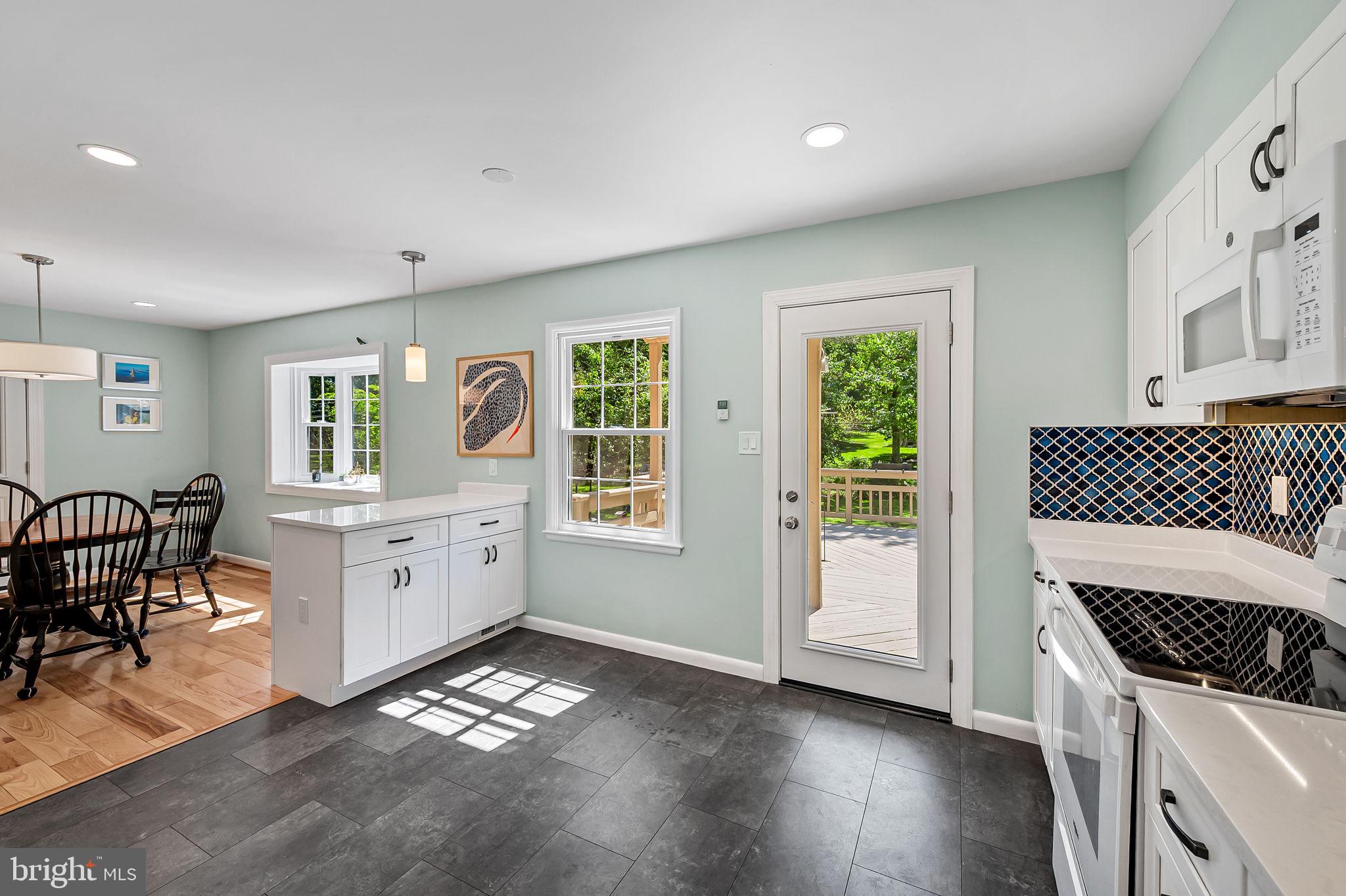 HOWARD HEIGHTS - Residential