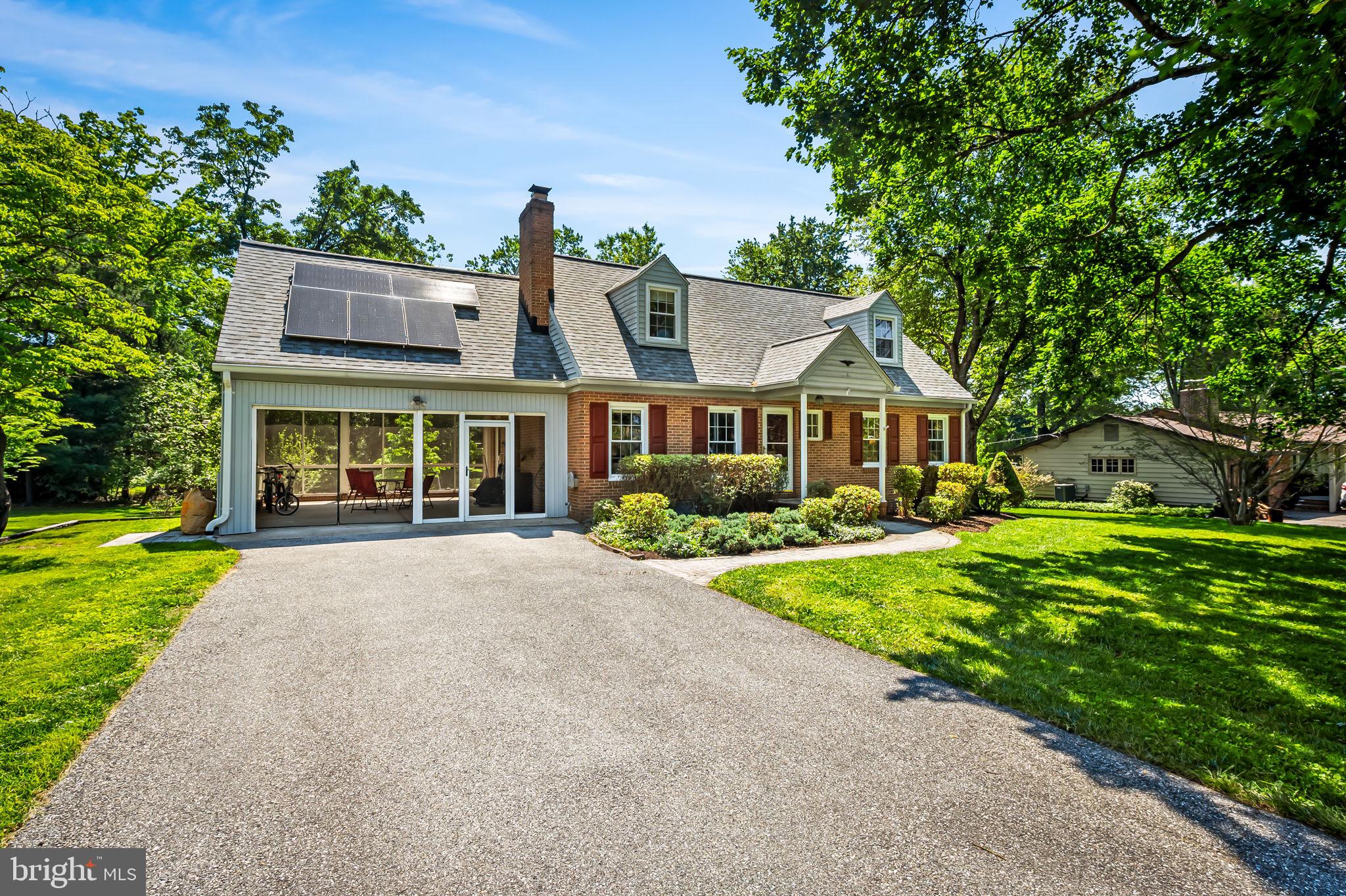 HOWARD HEIGHTS - Residential