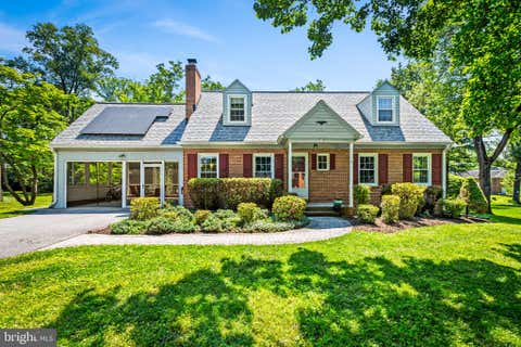 Homes For Sale - 3009 Center Drive<br/> Howard County, ELLICOTT CITY, MD 21042