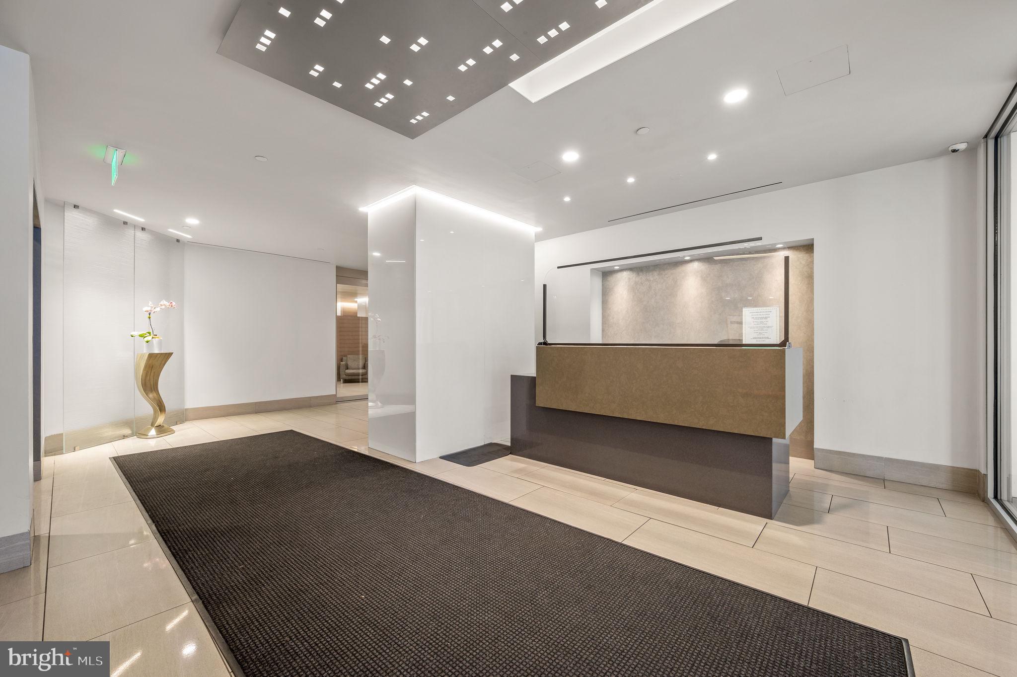 RITTENHOUSE SQUARE - Residential Lease