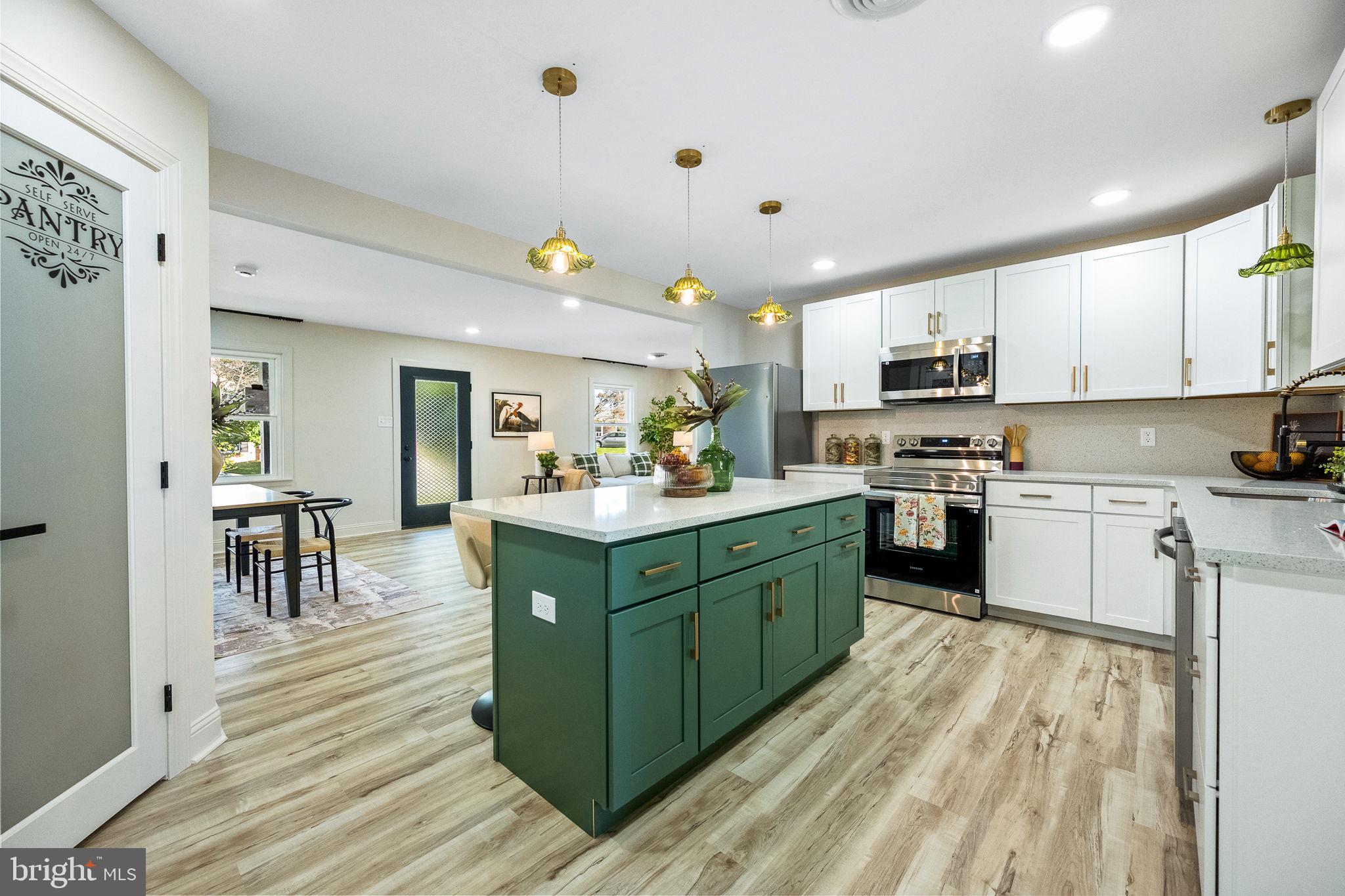 PATRICK HENRY ESTATES - Residential