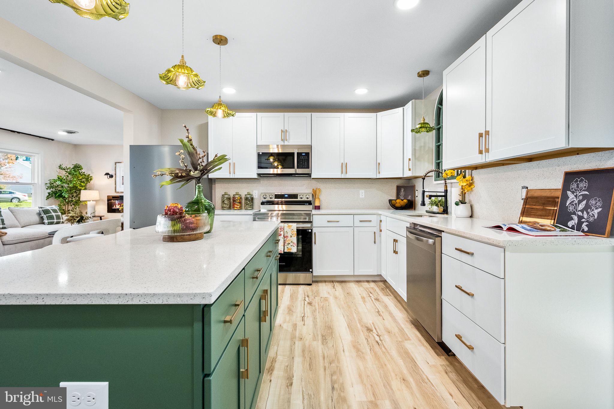 PATRICK HENRY ESTATES - Residential