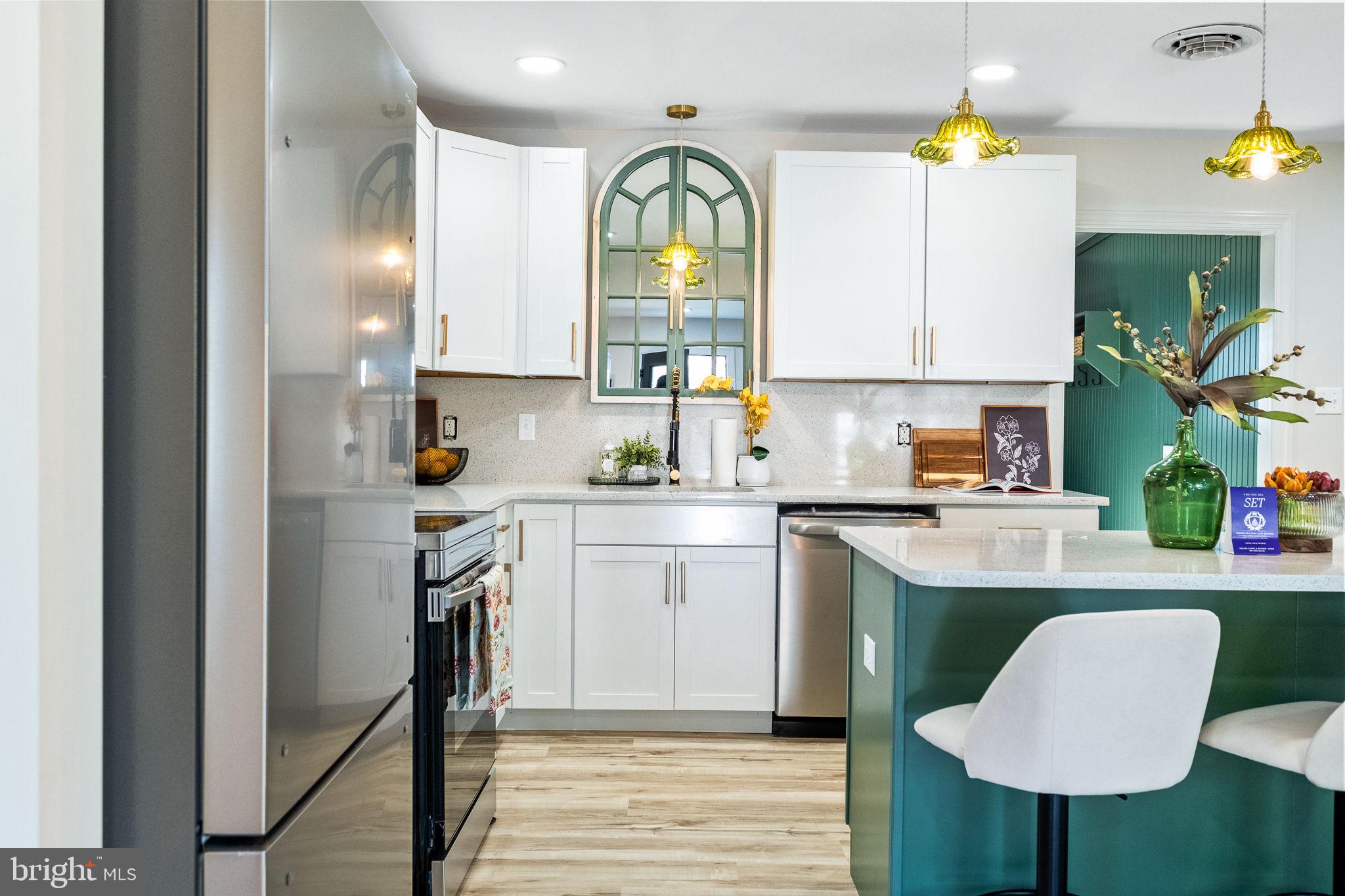 PATRICK HENRY ESTATES - Residential