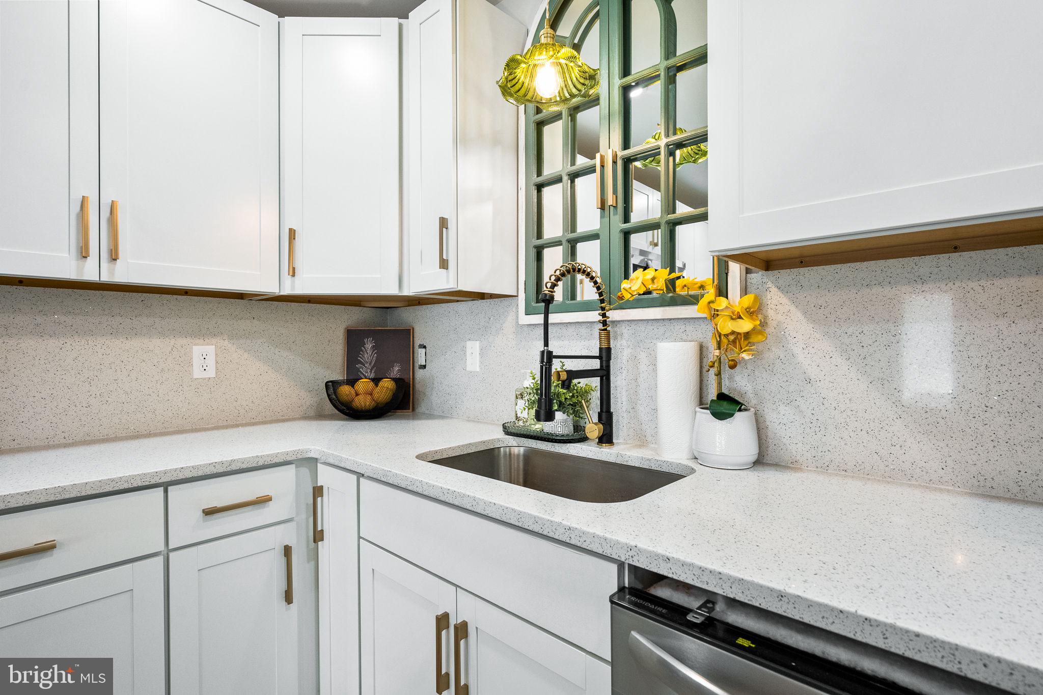 PATRICK HENRY ESTATES - Residential