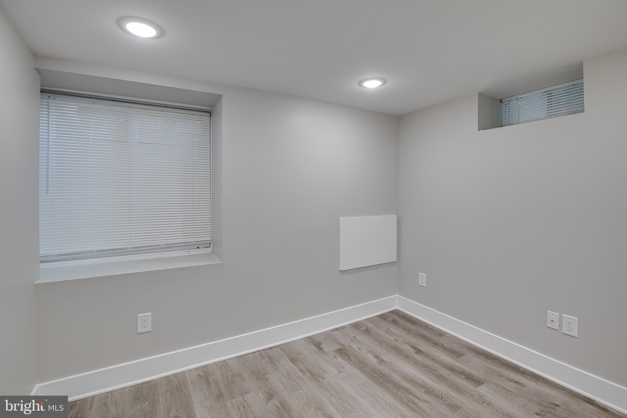 FRANCISVILLE - Residential Lease