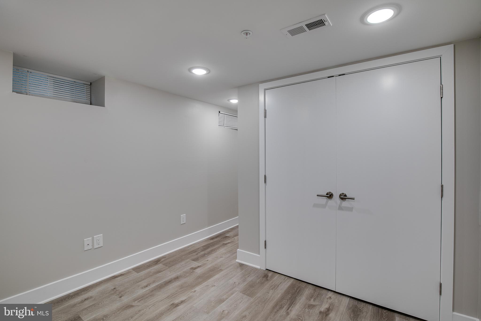 FRANCISVILLE - Residential Lease