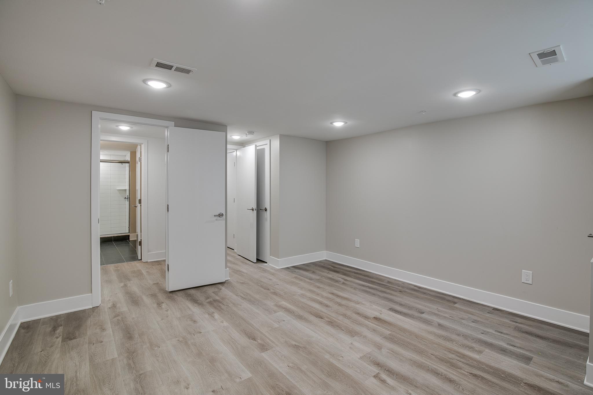 FRANCISVILLE - Residential Lease