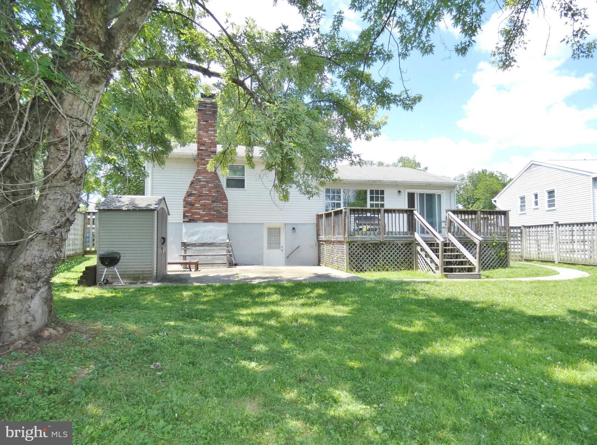 SILVER GATE - Residential Lease