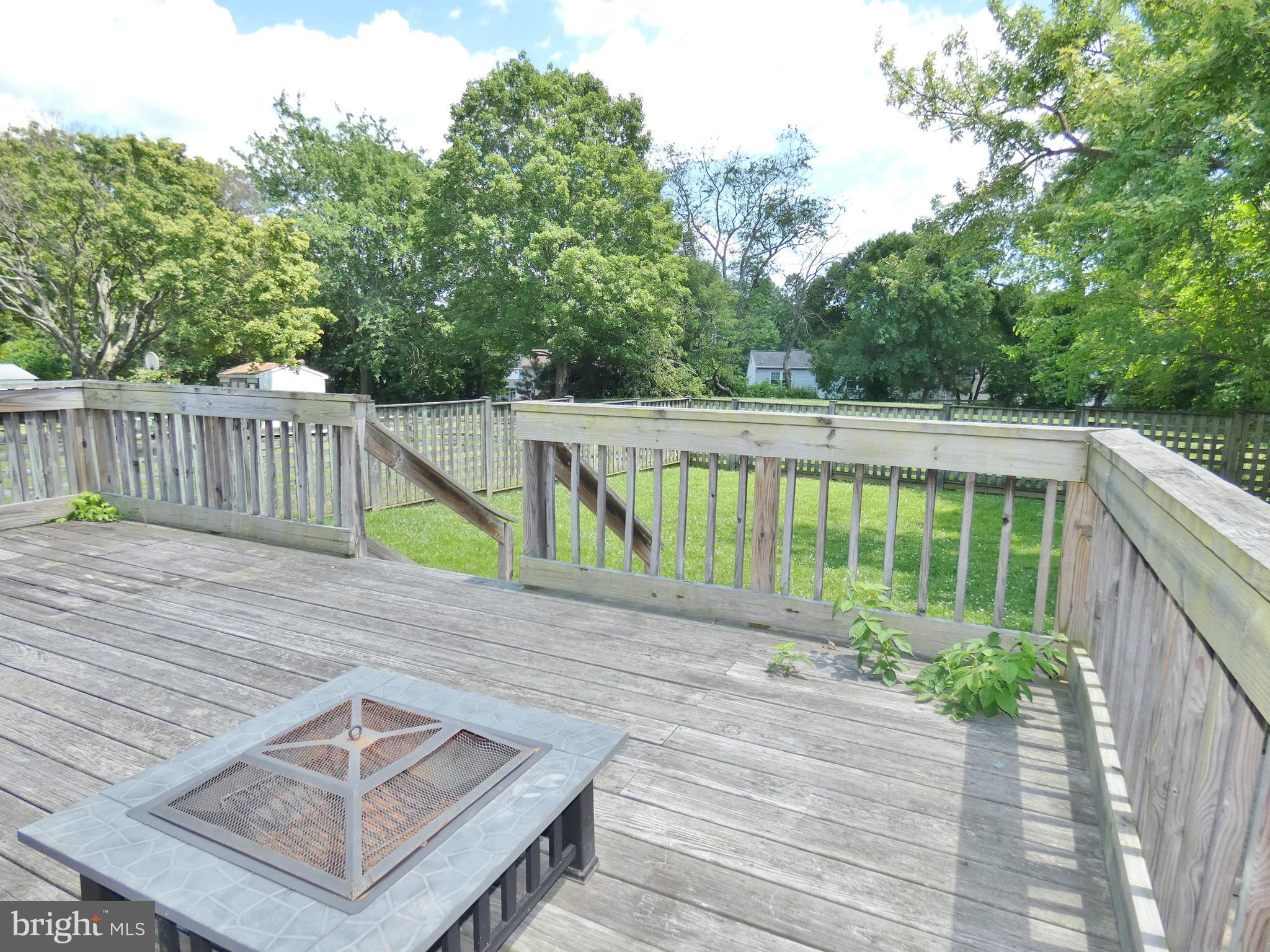 SILVER GATE - Residential Lease