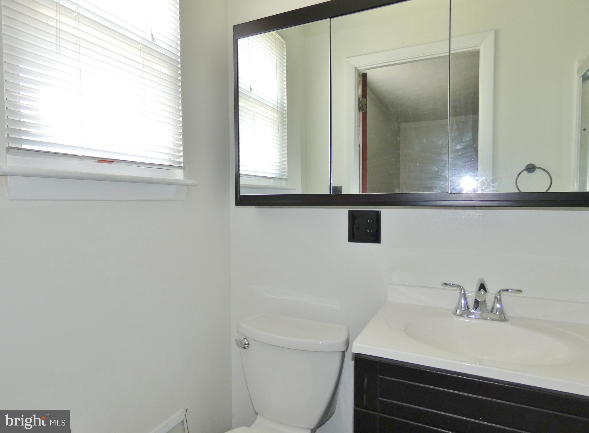 SILVER GATE - Residential Lease