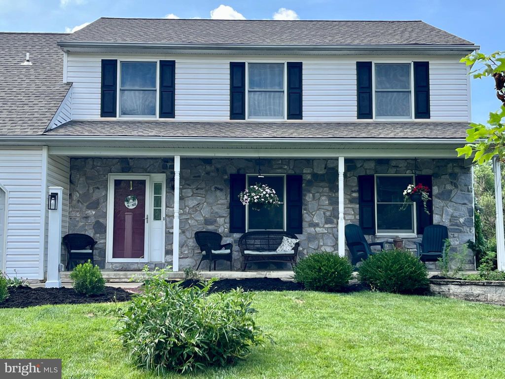 Photo of 710 Oxford Road, LANCASTER, PA 17601 (MLS # PALA2073612)