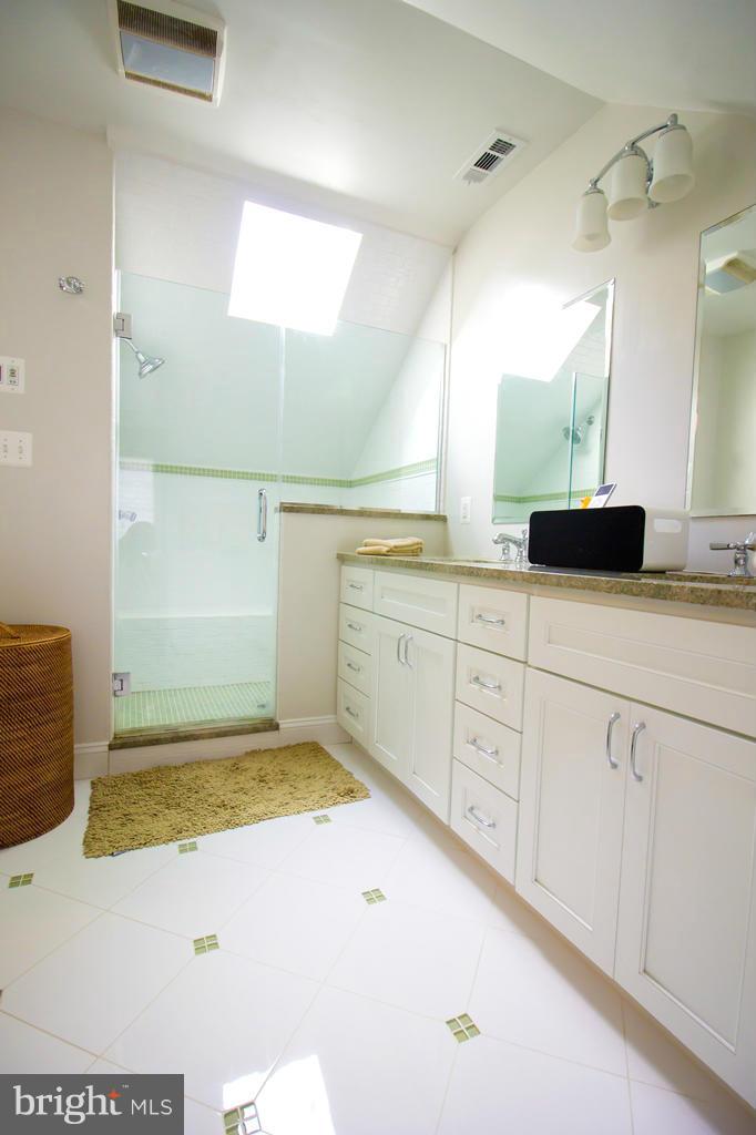 BARCROFT - Residential