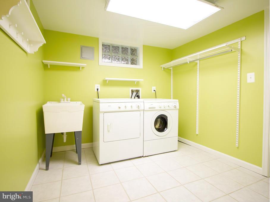 BARCROFT - Residential