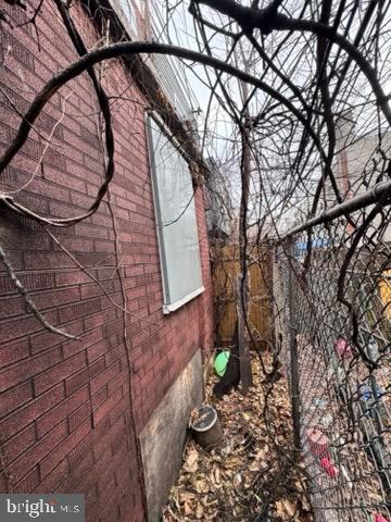 718 E MADISON STREET