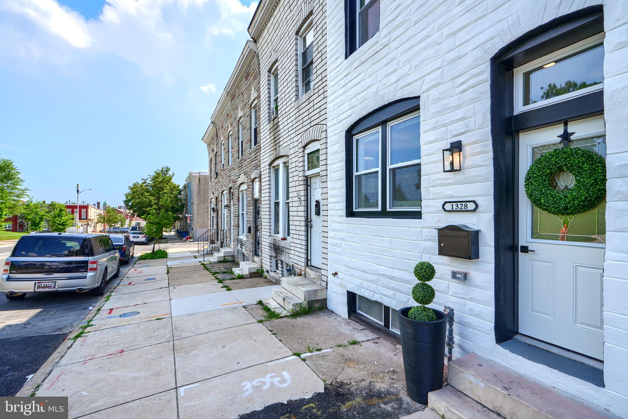 BROADWAY EAST - Residential Lease