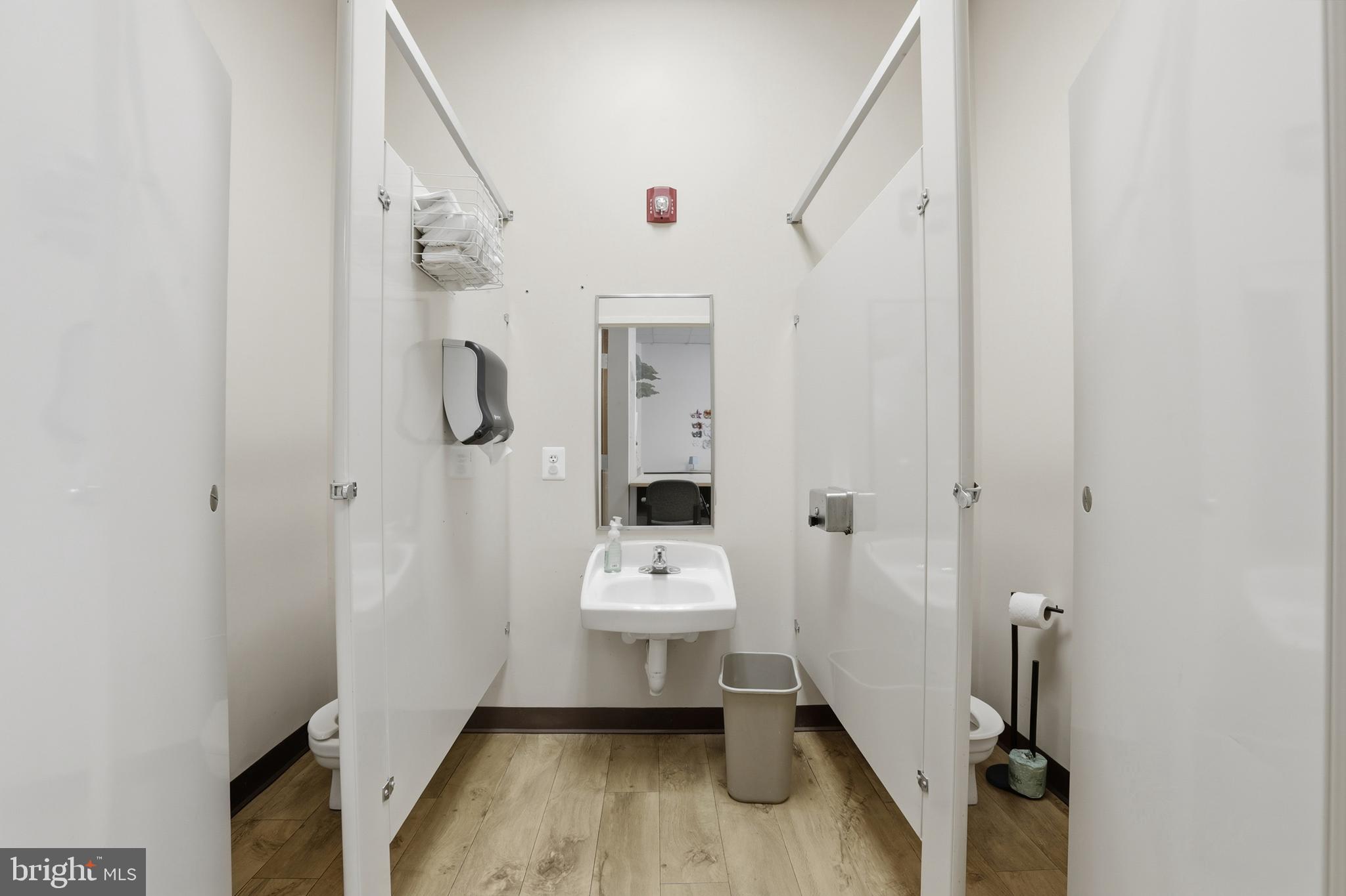 EPSOM FARM - Commercial Sale