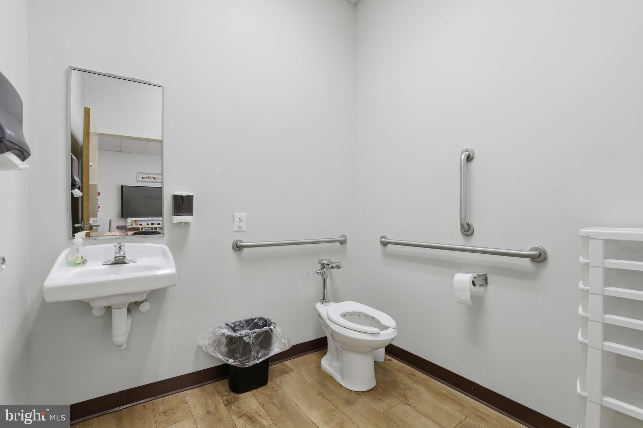 EPSOM FARM - Commercial Sale