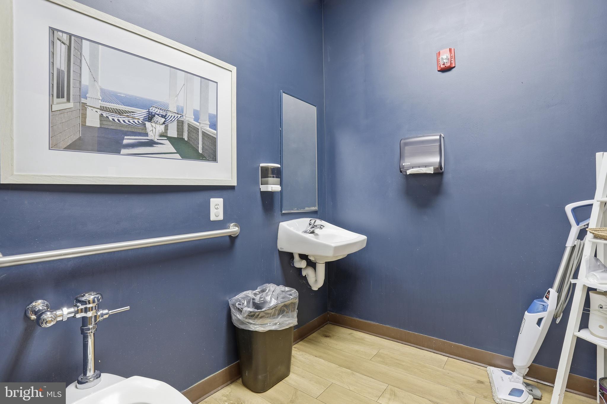 EPSOM FARM - Commercial Sale