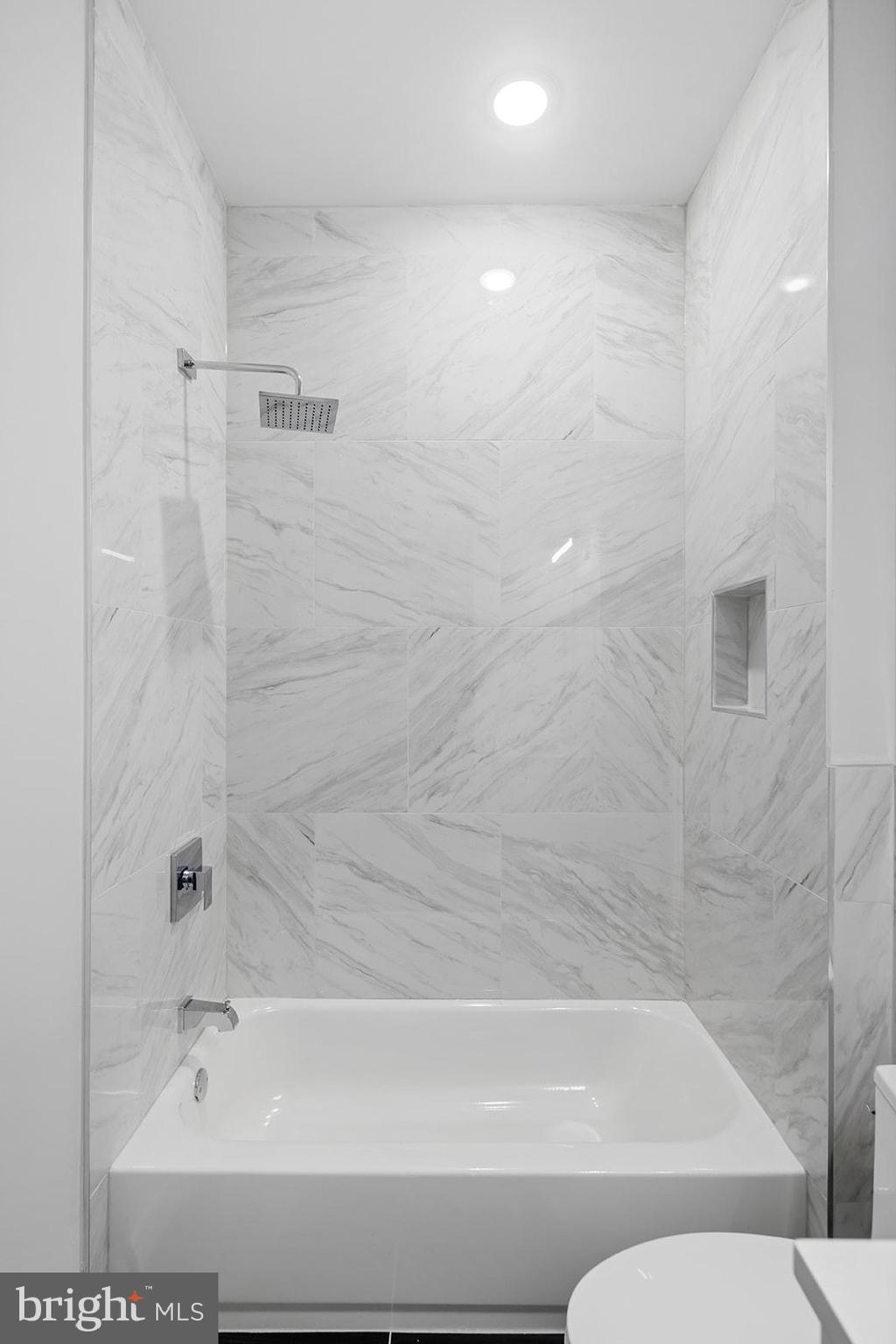 OLDE KENSINGTON - Residential