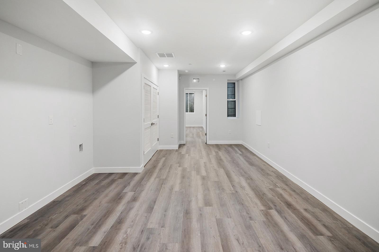 OLDE KENSINGTON - Residential