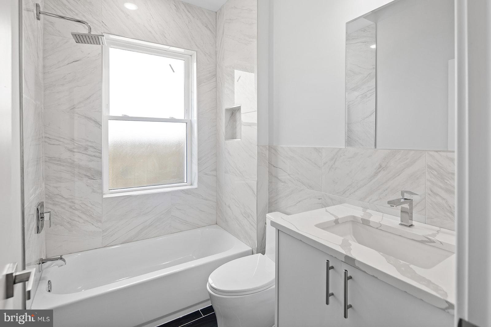 OLDE KENSINGTON - Residential