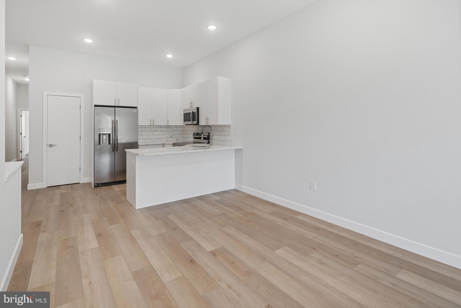 OLDE KENSINGTON - Residential