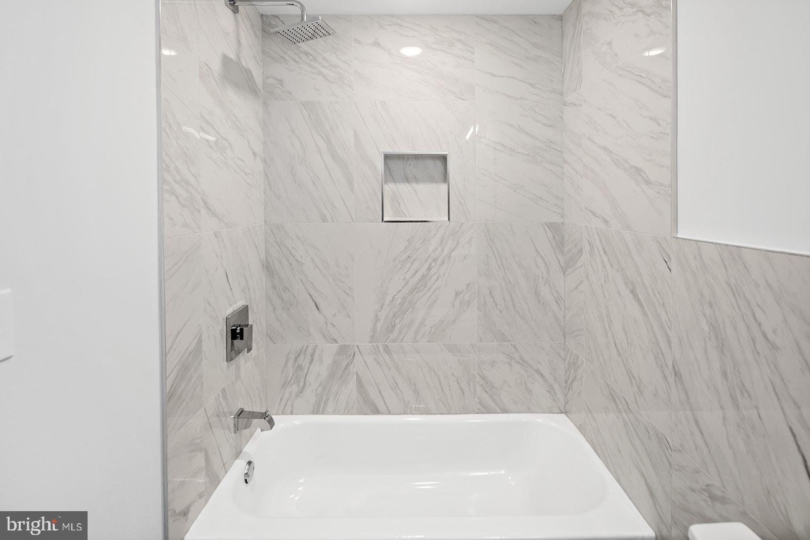 OLDE KENSINGTON - Residential