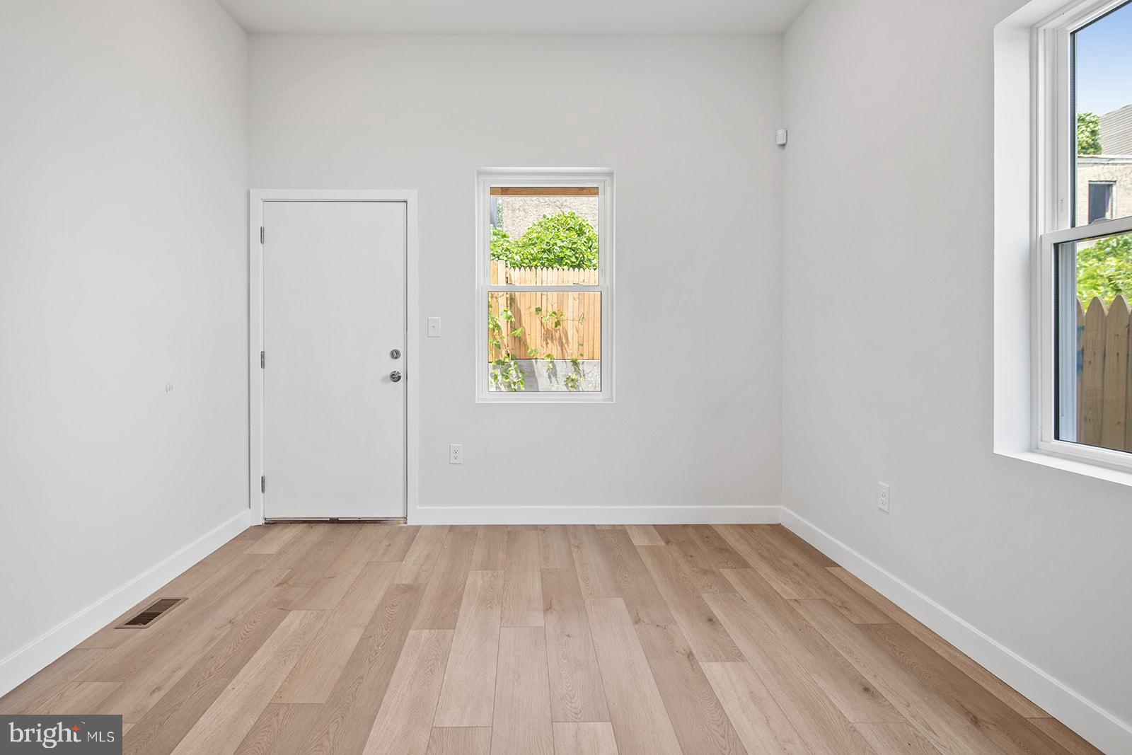 OLDE KENSINGTON - Residential