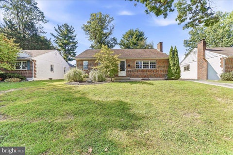 Homes For Sale - 388 W Anderson Avenue<br/> PHOENIXVILLE, PA 19460