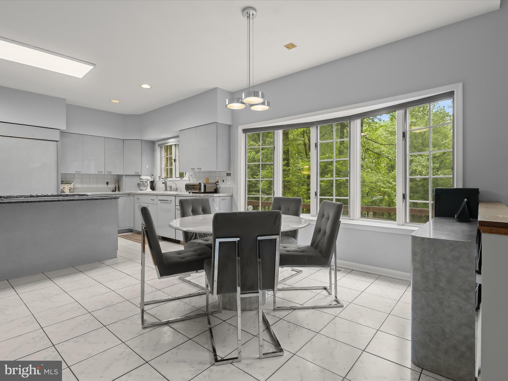 THE HILL FARM - Residential