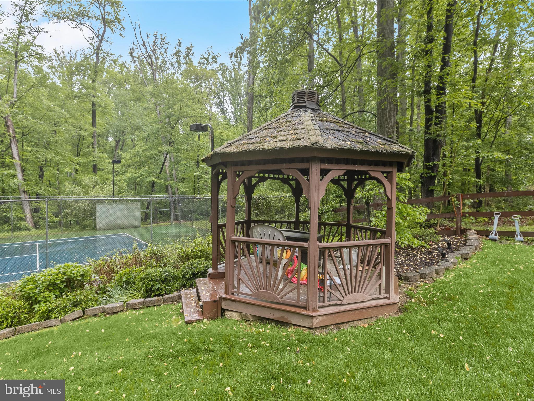 THE HILL FARM - Residential