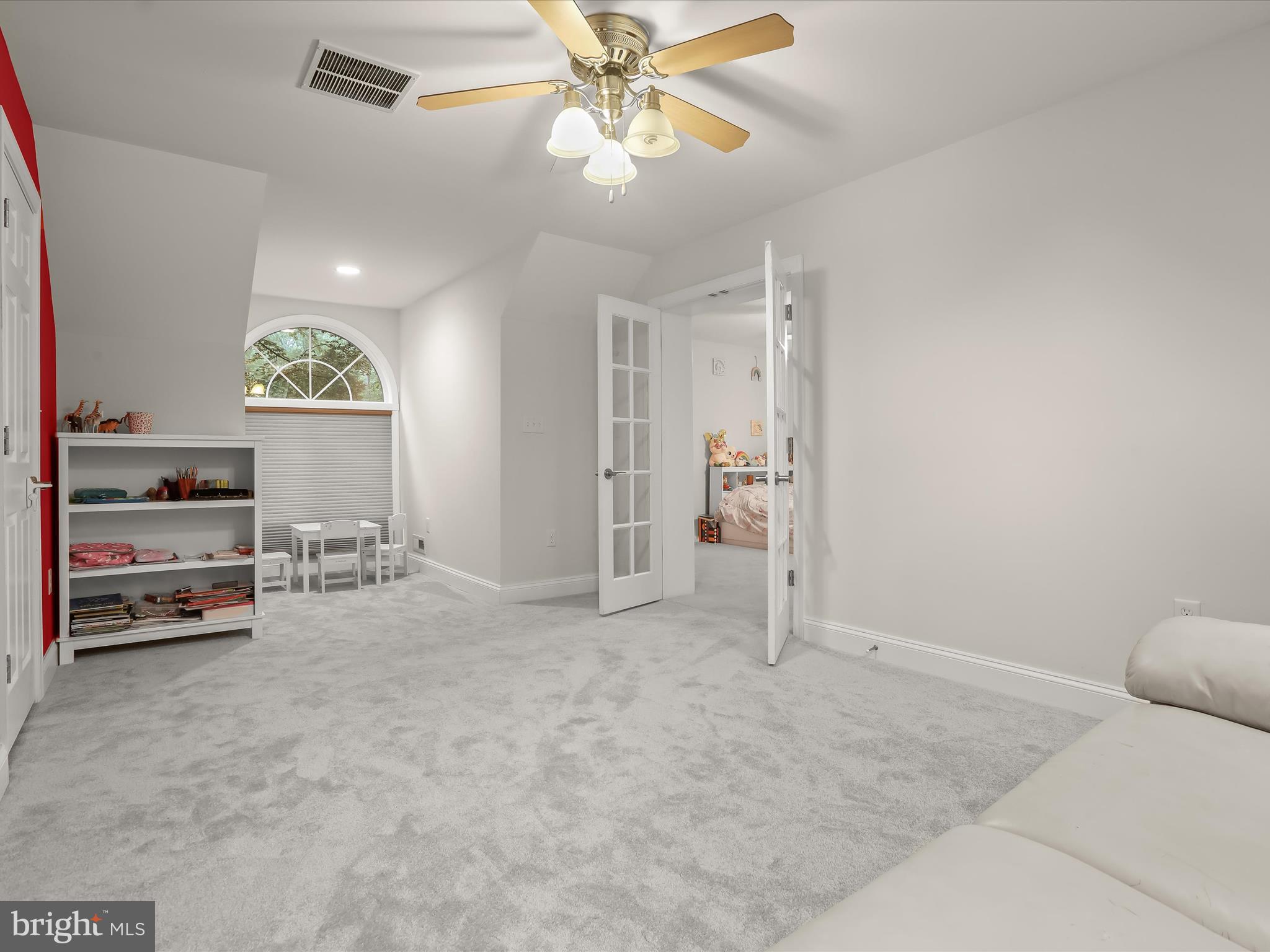 THE HILL FARM - Residential