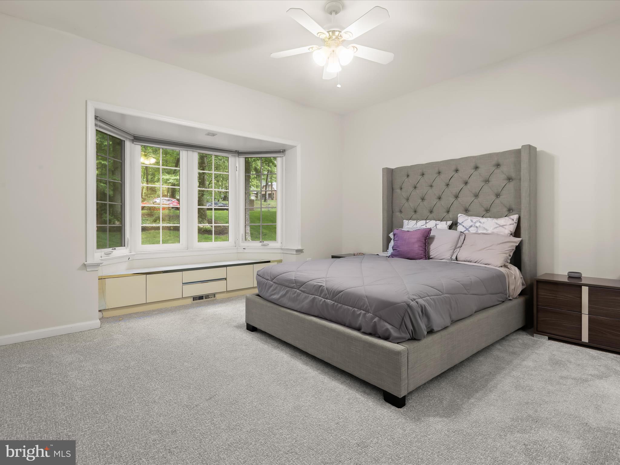 THE HILL FARM - Residential