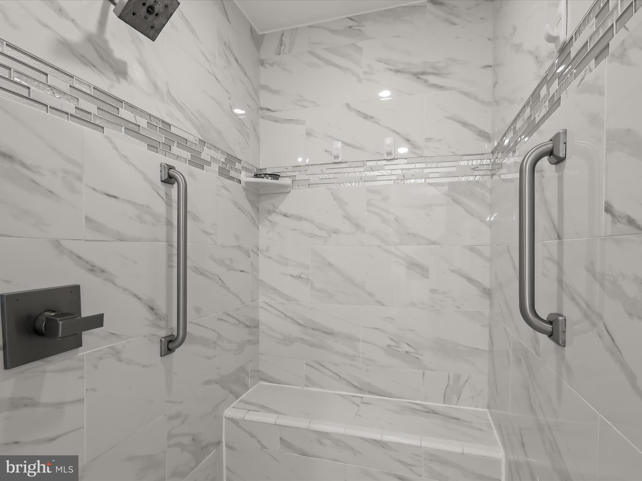 THE HILL FARM - Residential