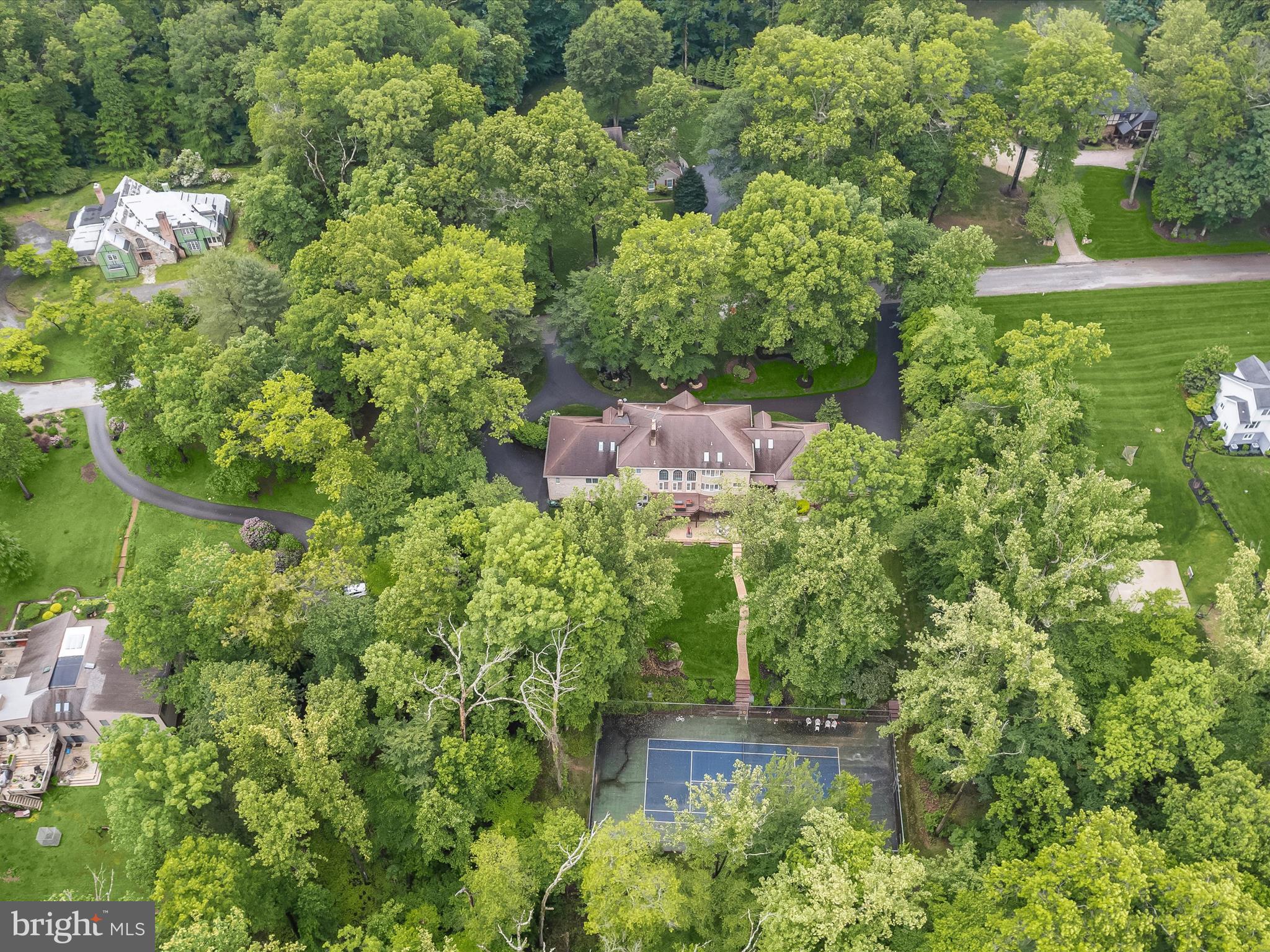 THE HILL FARM - Residential