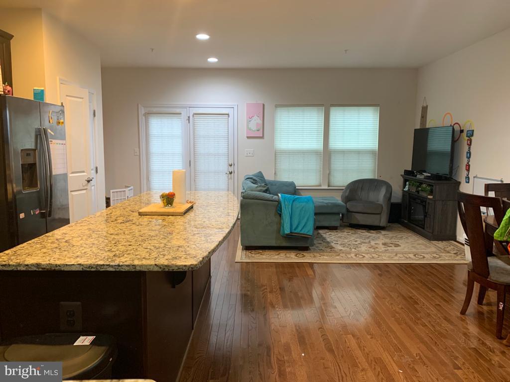 ELLICOTT CROSSING - Residential Lease