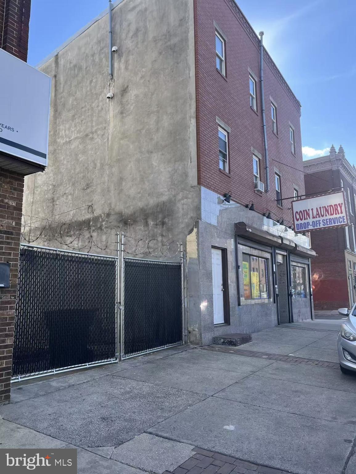 PHILADELPHIA (SOUTH) - Commercial Sale