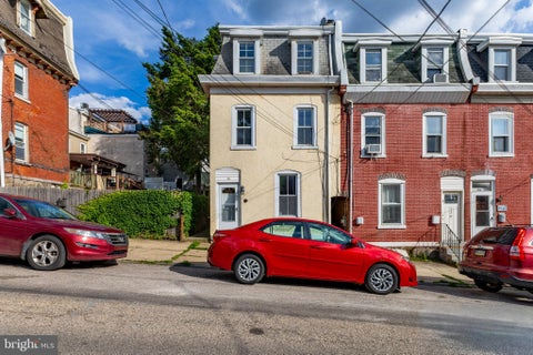Townhouse For Sale - 122 W Salaignac Street<br/> Philadelphia County, PHILADELPHIA, PA 19127