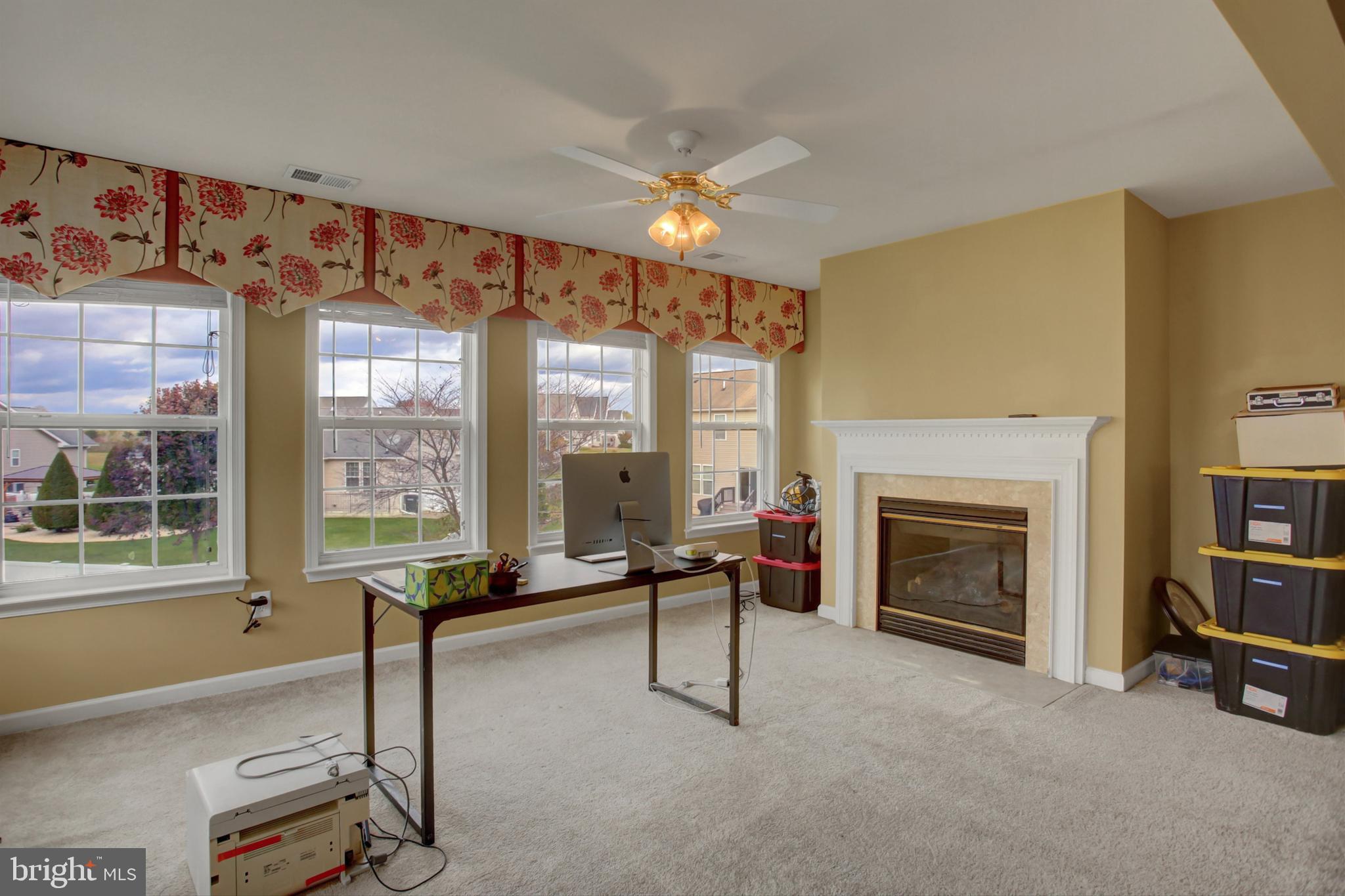 SHADOW CREEK MEADOWS - Residential