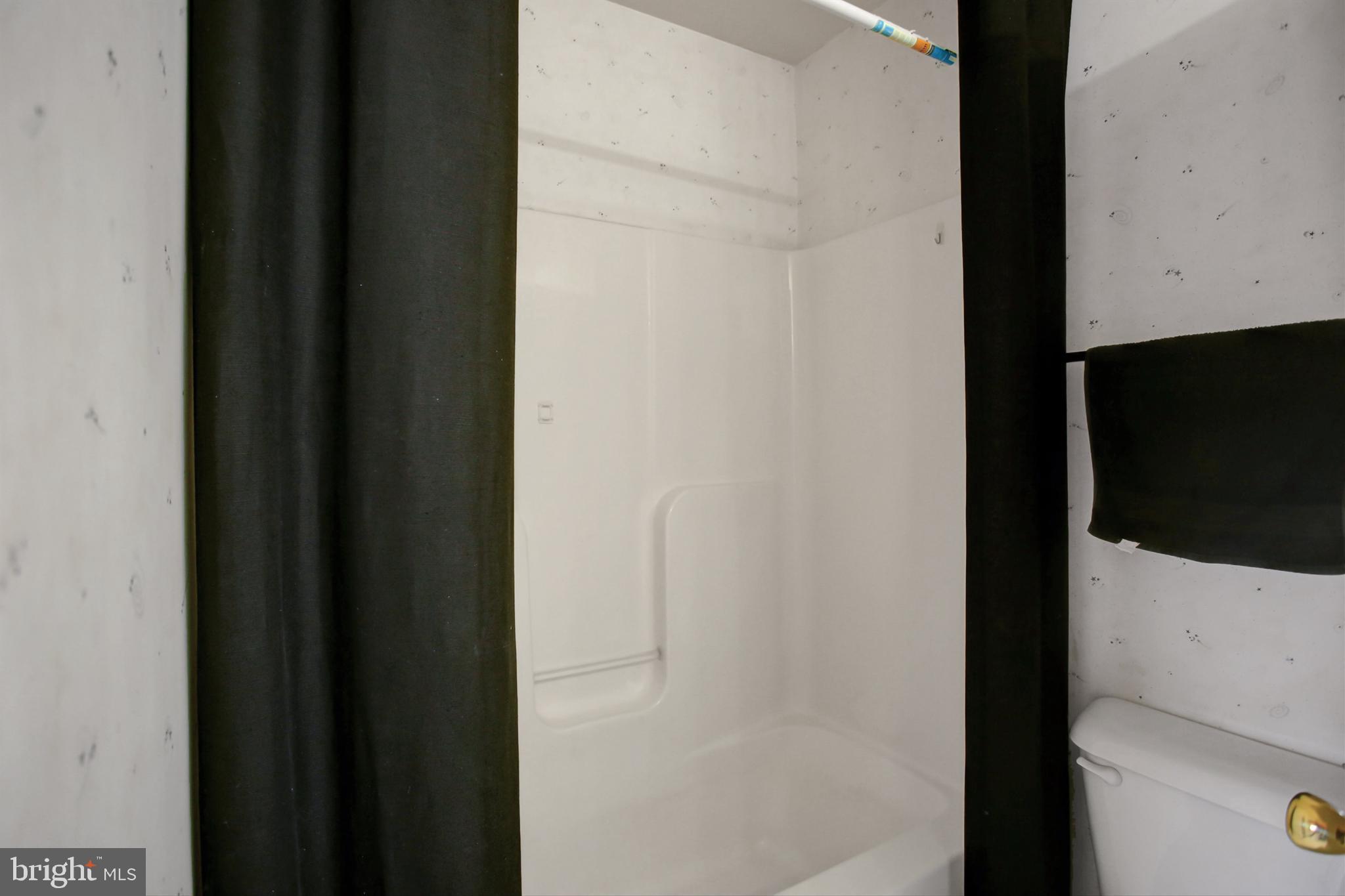 SHADOW CREEK MEADOWS - Residential