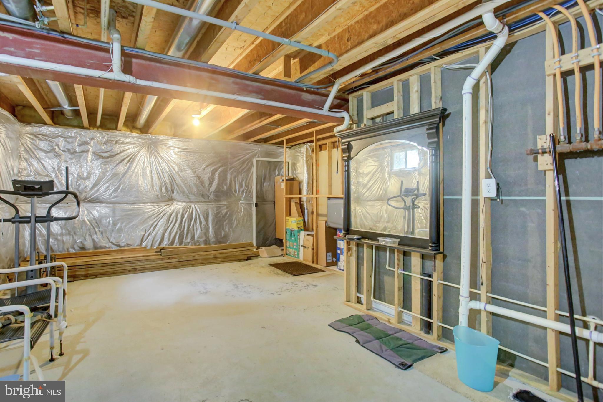 SHADOW CREEK MEADOWS - Residential