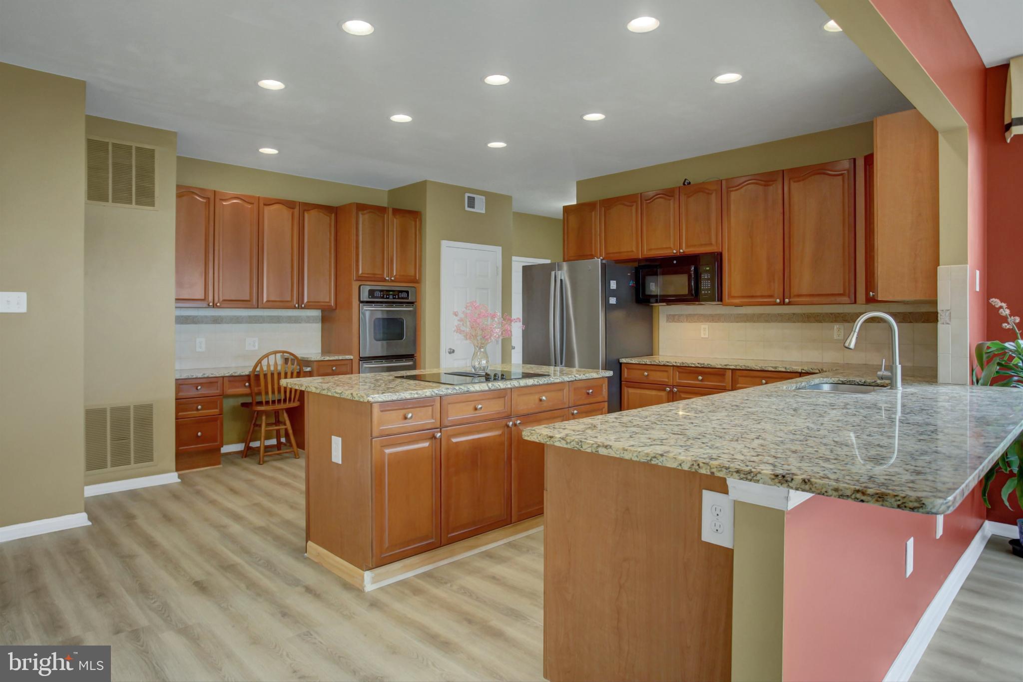 SHADOW CREEK MEADOWS - Residential